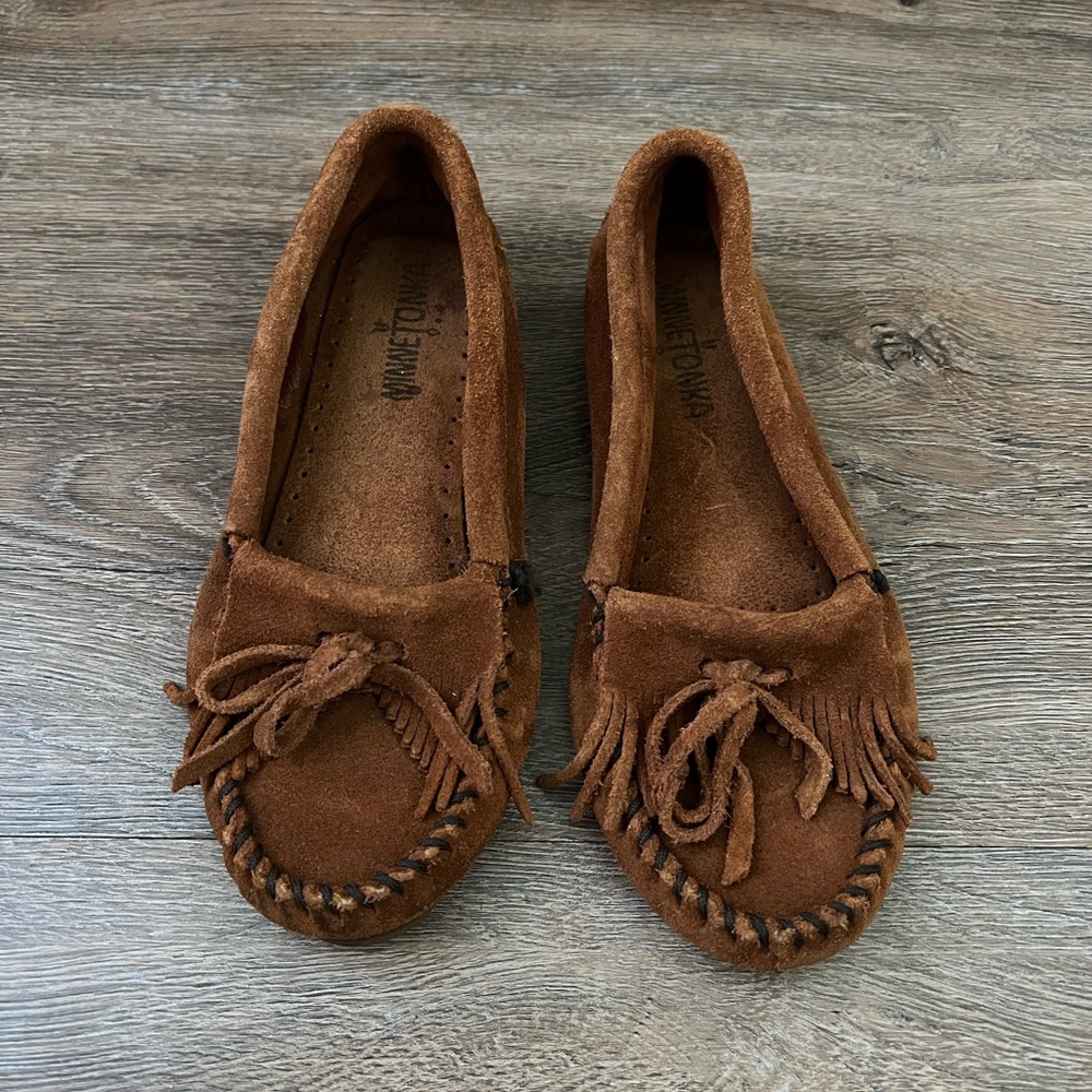 Minnetonka Moccasins Size 5.5